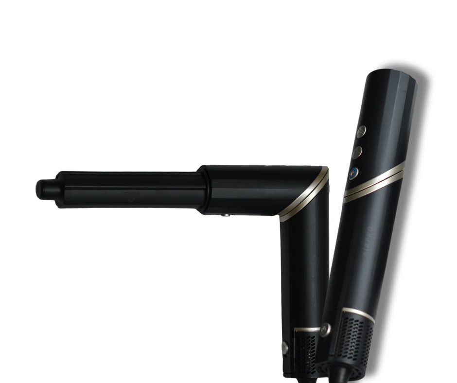 ProFlect 6-i-1 hårføner og styler i svart og gull, med flere stylingtilbehør og justerbare viftehastigheter.
